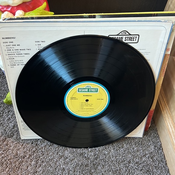 Sesame Street. NUMBERS Vinyl Record - Picture 4 of 4